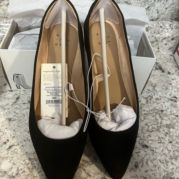 A New Day Women's Black flats - Picture 1 of 4